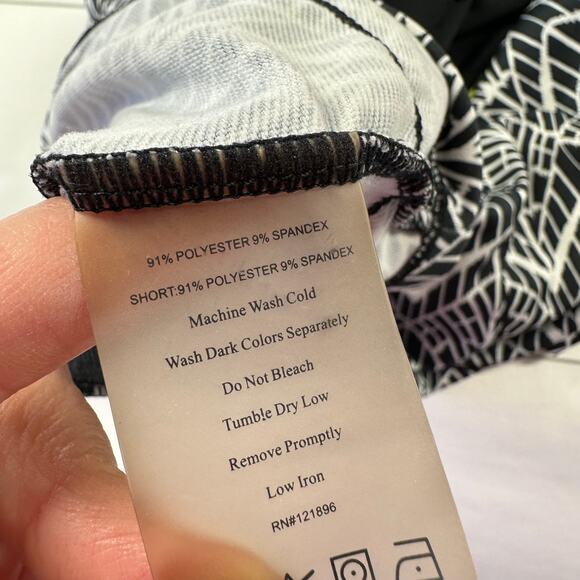 Title Nine Skort Womens XL Black White Printed Pull On Athletic Active Mini Golf - Picture 4 of 9